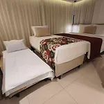 Raridade!! Flat Particular De Alto Padrao Em Hotel Novissimo - Cama King Size E Cama De Solteiro - Limpeza Diaria Gratuita - Otimo Preco - Excelente Atendimento - Melhor Localizacao De Brasilia - Dentro Do Hotel Ramada Brasilia Alvorada