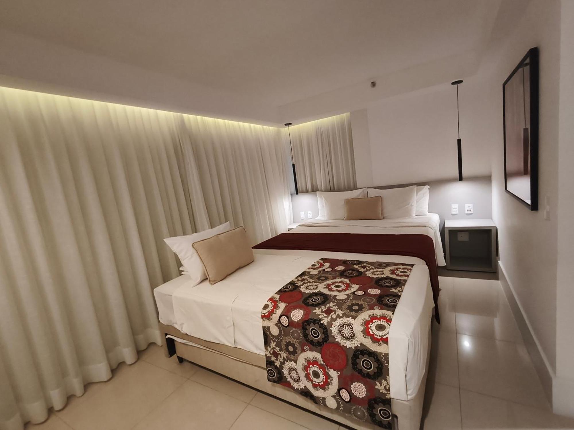 Raridade!! Flat Particular De Alto Padrao Em Novissimo - Cama King Size E Cama De Solteiro - Limpeza Diaria Gratuita - Otimo Preco - Excelente Atendimento - Localizacao De - Dentro Do Ramada Alvorada Hotel Brasilia