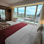Raridade!! Flat Particular De Alto Padrao Em Hotel Novissimo - Cama King Size E Cama De Solteiro - Limpeza Diaria Gratuita - Otimo Preco - Excelente Atendimento - Melhor Localizacao De Brasilia - Dentro Do Hotel Ramada Brasilia Alvorada