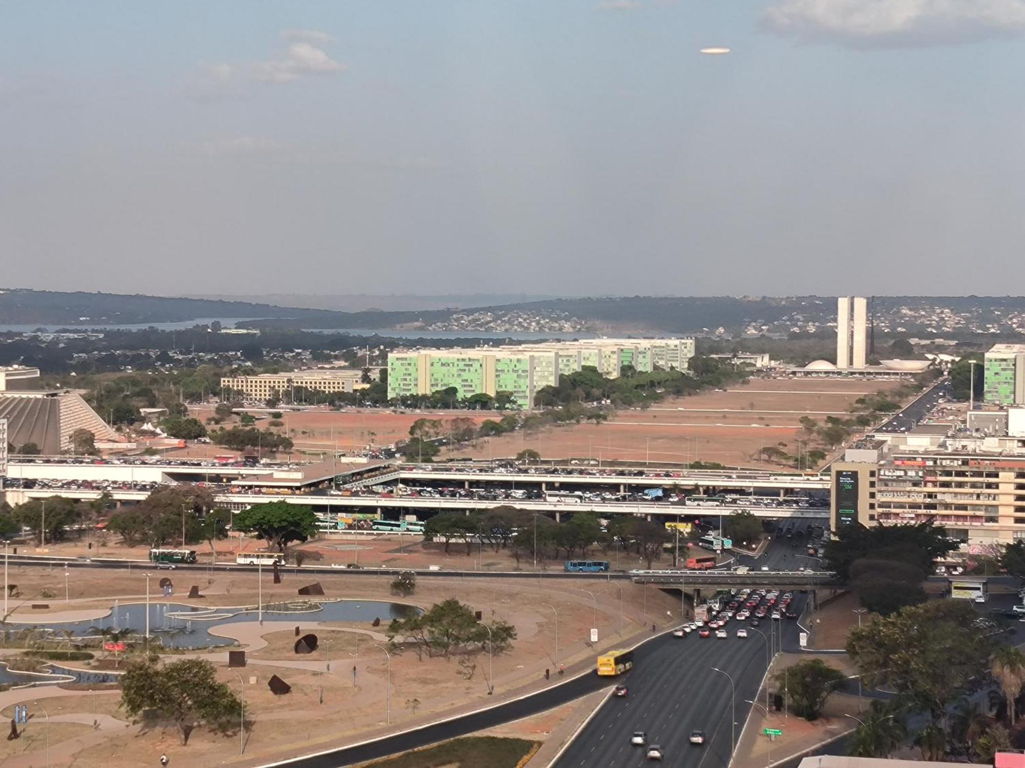 Raridade!! Flat Particular De Alto Padrao Em Novissimo - Cama King Size E Cama De Solteiro - Limpeza Diaria Gratuita - Otimo Preco - Excelente Atendimento - Localizacao De - Dentro Do Ramada Alvorada Hotel Brasília