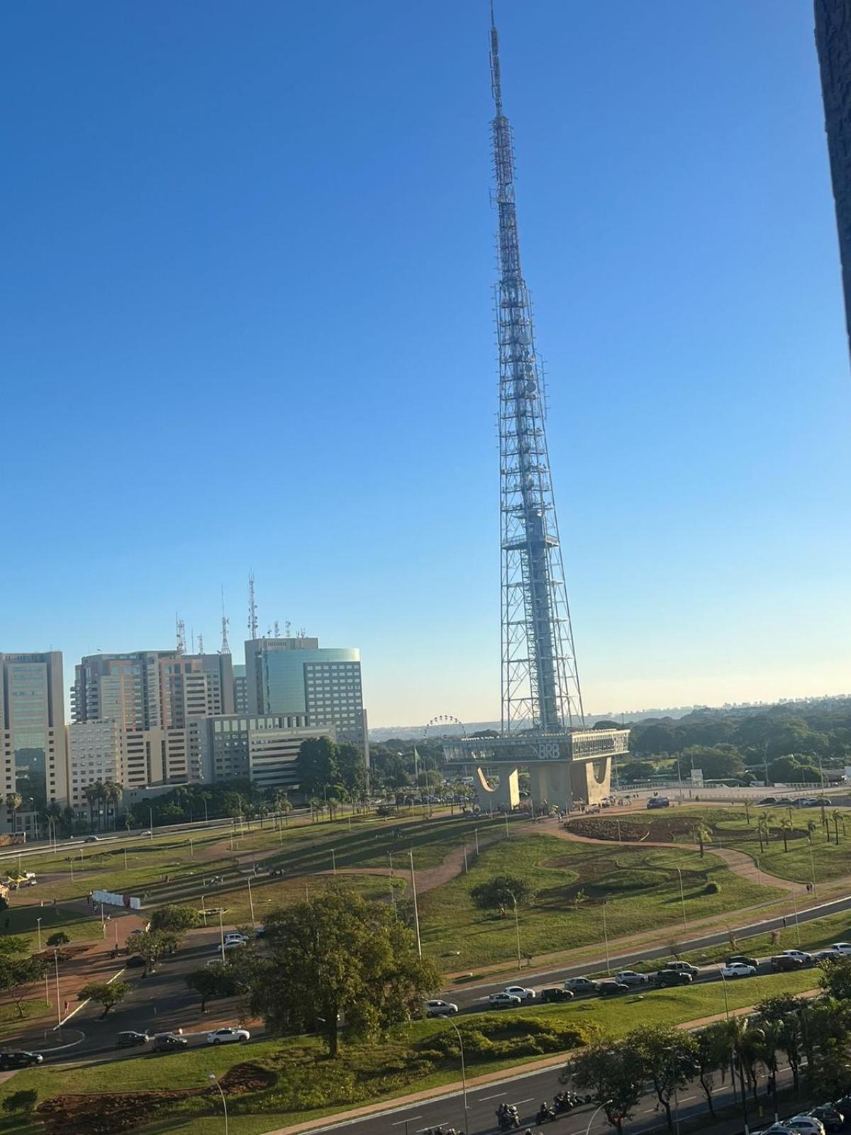 Hotel Raridade!! Flat Particular De Alto Padrao Em Novissimo - Cama King Size E Cama De Solteiro - Limpeza Diaria Gratuita - Otimo Preco - Excelente Atendimento - Localizacao De - Dentro Do Ramada Alvorada