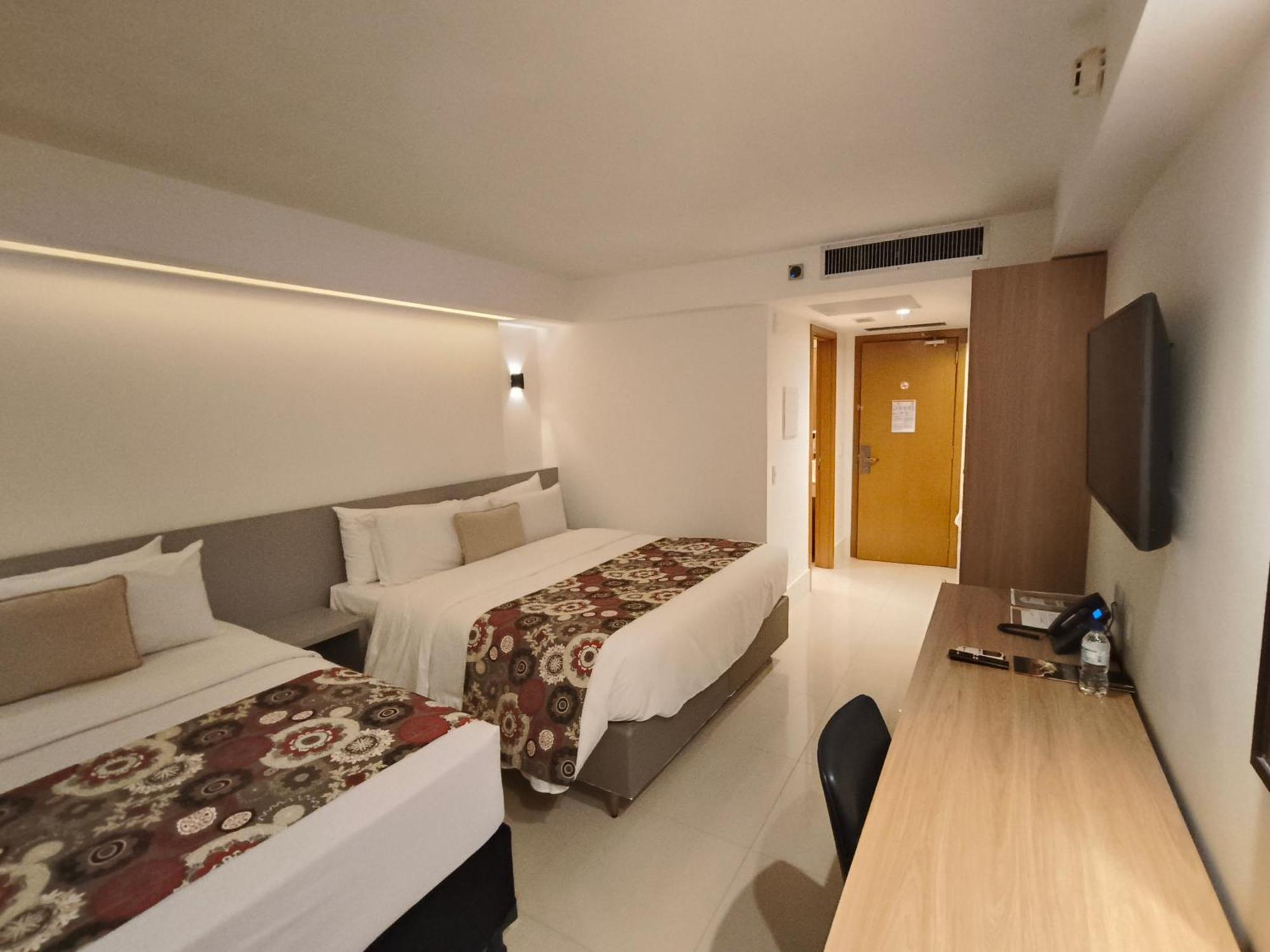 Raridade!! Flat Particular De Alto Padrao Em Novissimo - Cama King Size E Cama De Solteiro - Limpeza Diaria Gratuita - Otimo Preco - Excelente Atendimento - Localizacao De - Dentro Do Ramada Alvorada